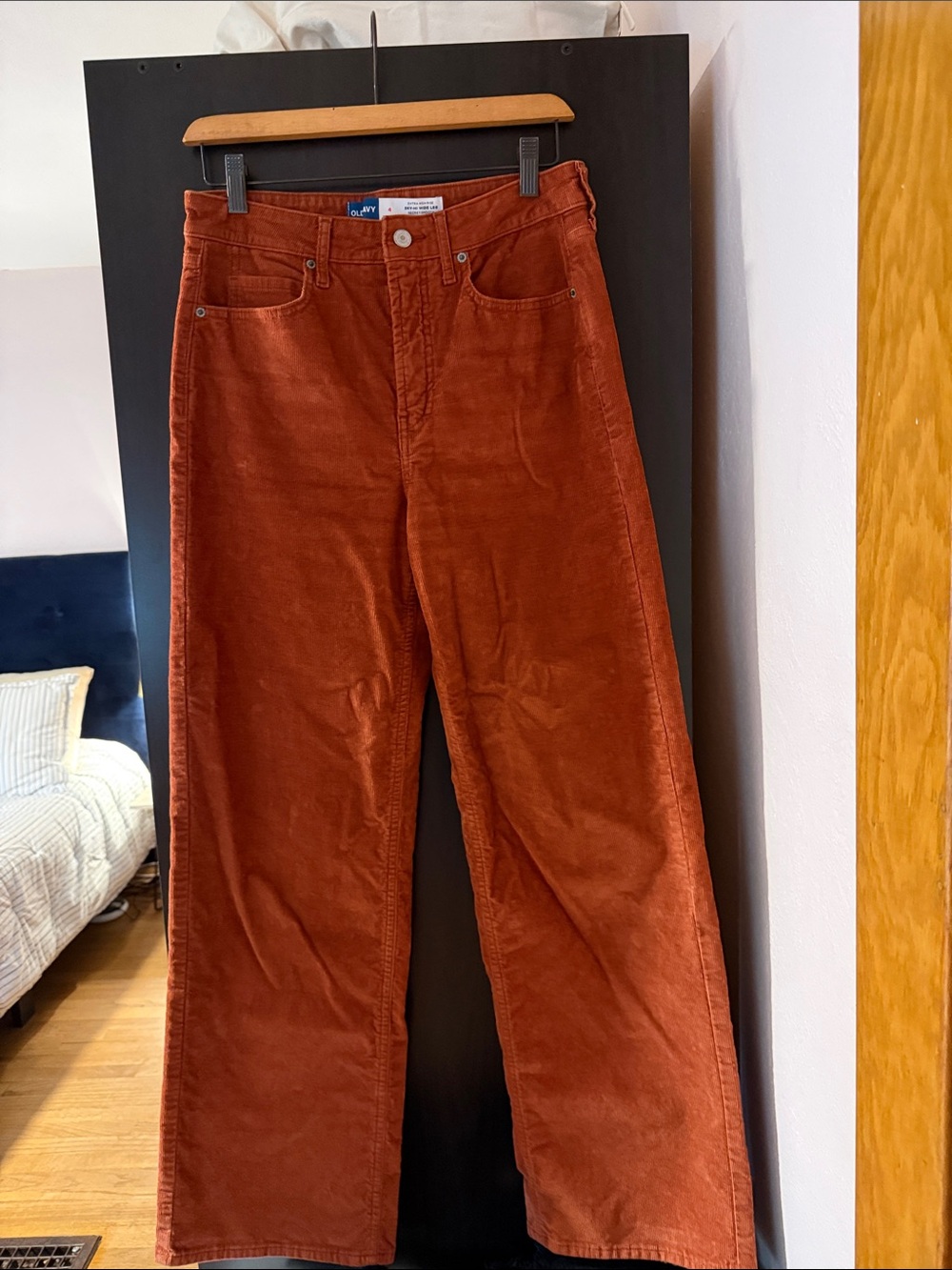 Old Navy Women’s Corduroy Relaxed Jeans in Rust